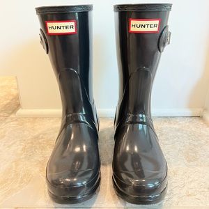 Hunter women’s short rain boots size 6